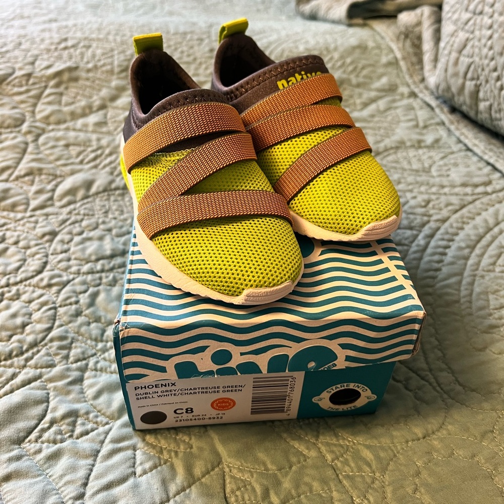 Brand new in box kids size 8 Native shoes